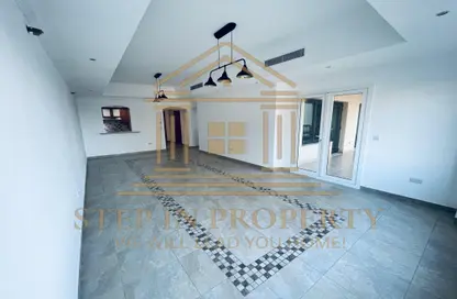 Apartment - 2 Bedrooms - 2 Bathrooms for rent in Porto Arabia Townhouses - Porto Arabia - The Pearl Island - Doha