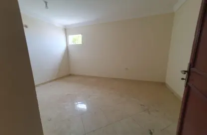 Empty Room image for: Villa - Studio - 6 Bathrooms for rent in Al Wakra - Al Wakra - Al Wakrah - Al Wakra, Image 1