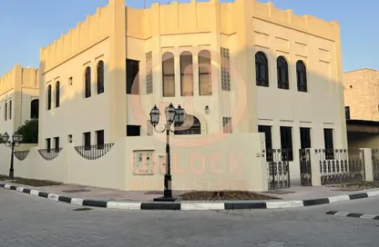 Villa - 5 Bedrooms - 6 Bathrooms for rent in AL Maha Commercial Complex - New Al Hitmi - Fereej Bin Omran - Doha