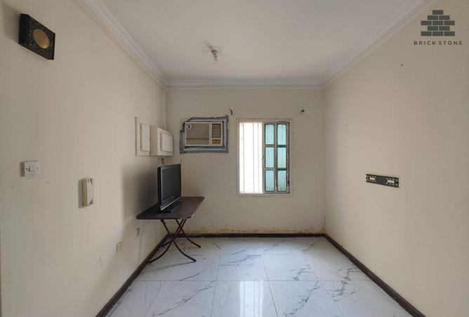 995213 - Property Main Image