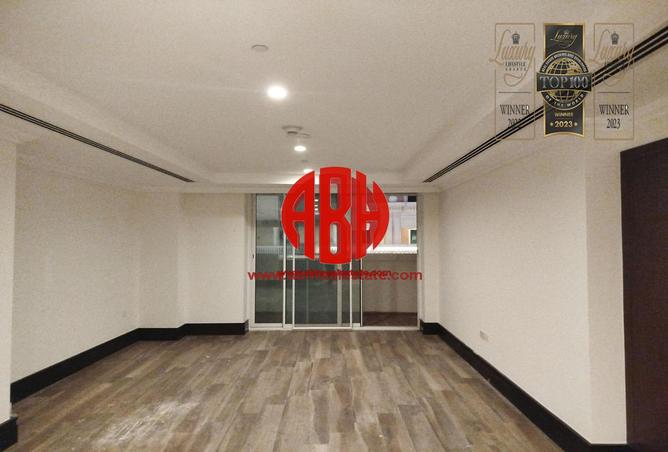 Apartment - Studio - 1 Bathroom for rent in Viva West - Viva Bahriyah - The Pearl Island - Doha