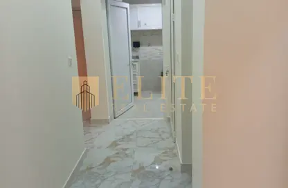 Apartment - 2 Bedrooms - 3 Bathrooms for rent in Osama Bin Zaid Street - Al Aziziyah - Doha