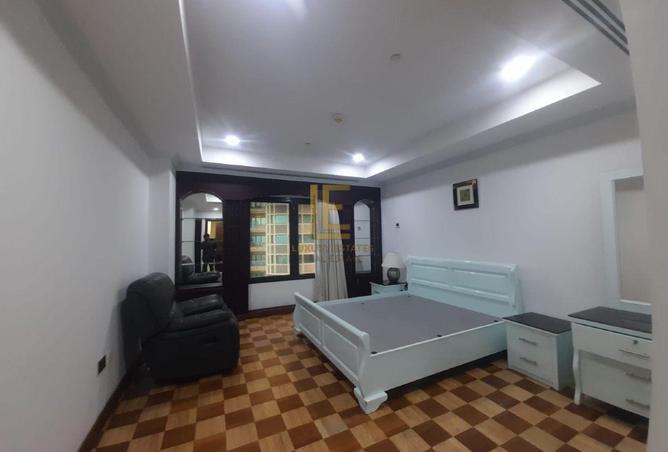 983664 - Property Image 2