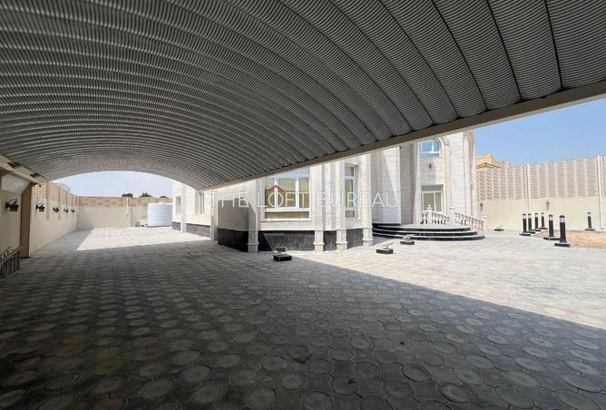 929584 - Property Image 2