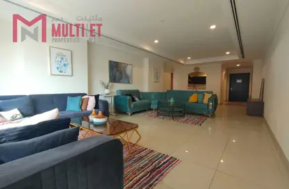 Apartment - 1 Bedroom - 2 Bathrooms for rent in East Porto Drive - Porto Arabia - The Pearl Island - Doha