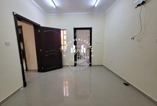 983183 - Property Image 3