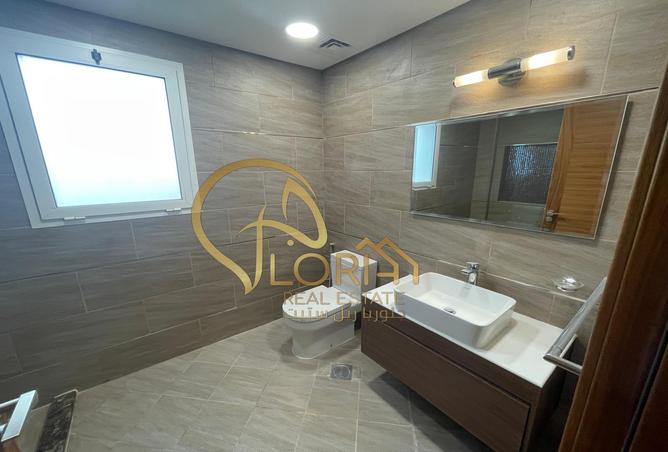 945870 - Property Image 2
