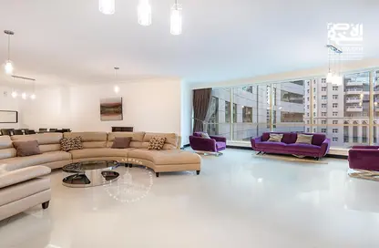 دوبلكس - 3 غرف نوم - 4 حمامات للايجار في برج بفرلي هيلز - الخليج الجنوبي - الخليج الغربي - الدوحة