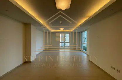 Apartment - 1 Bedroom - 2 Bathrooms for rent in Viva West - Viva Bahriyah - The Pearl Island - Doha