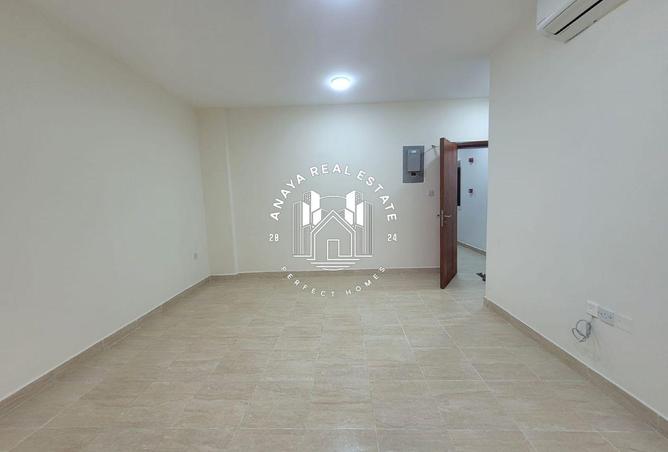 993328 - Property Image 2