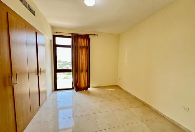 964251 - Property Image 3