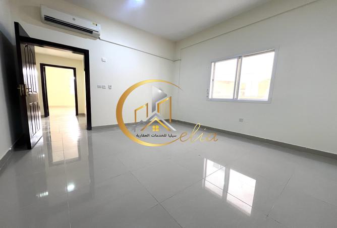 940238 - Property Image 3