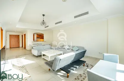 Apartment - 1 Bedroom - 2 Bathrooms for rent in Tower 28 - Porto Arabia - The Pearl Island - Doha