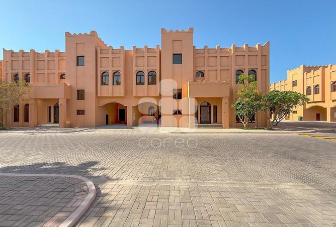 925717 - Property Main Image