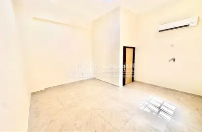 Empty Room image for: Apartment - 2 Bedrooms - 1 Bathroom for rent in Al Hamraa Street - Al Thumama - Doha, Image 1