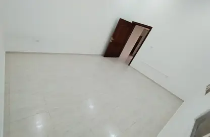 Apartment - 1 Bedroom - 1 Bathroom for rent in Salwa Road - Al Aziziyah - Doha