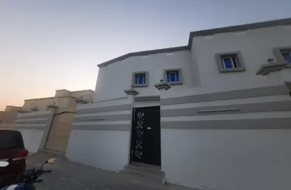 فيلا - 6 غرف نوم - 7 حمامات للايجار في الوكير - الوكير - الوكرة
