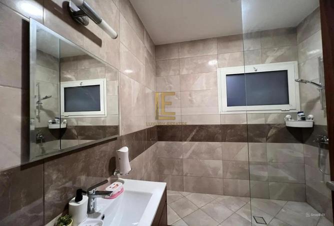944363 - Property Image 3