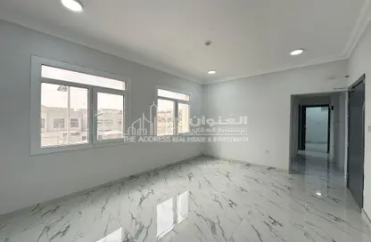 Apartment - 2 Bedrooms - 3 Bathrooms for rent in Al Khazin Street - Madinat Khalifa South - Madinat Khalifa - Doha