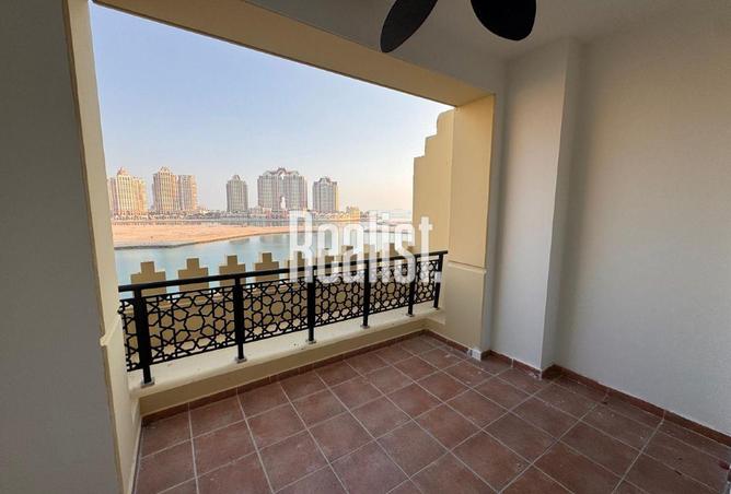 974877 - Property Image 2