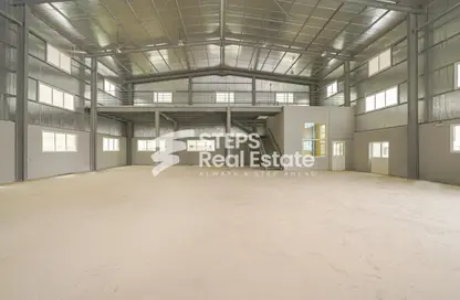 Warehouse - Studio for rent in East Industrial Street - Birkat Al Awamer - Al Wakra