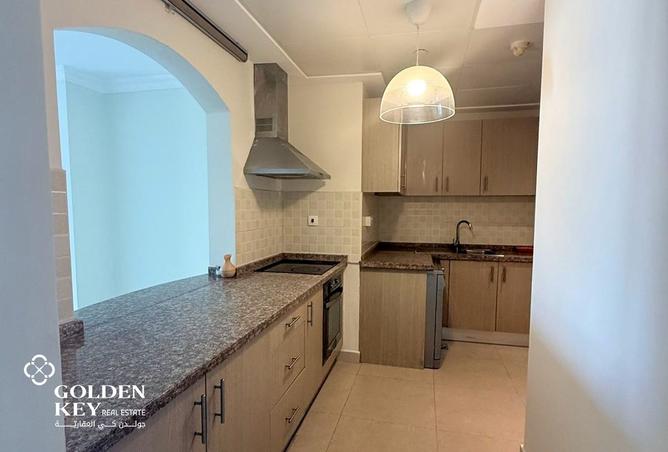 952092 - Property Image 3