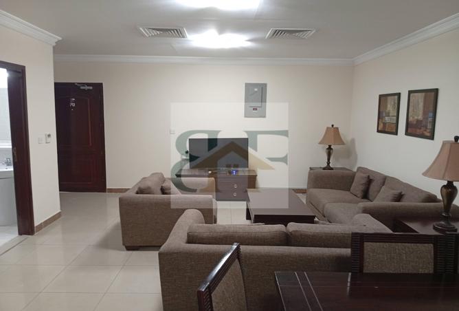 933605 - Property Image 3