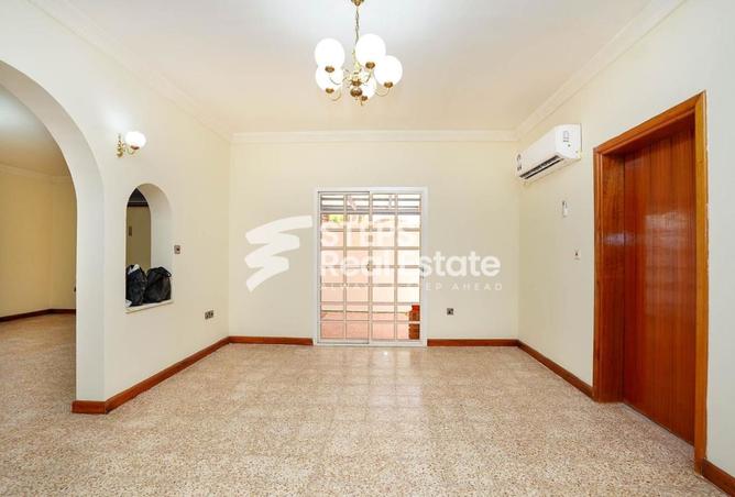 1001652 - Property Image 2