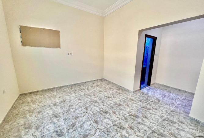 950532 - Property Image 3