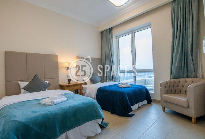 982725 - Property Image 2