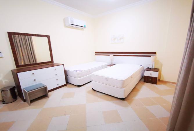 932197 - Property Image 3