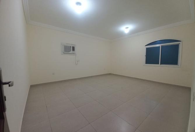 990901 - Property Image 2