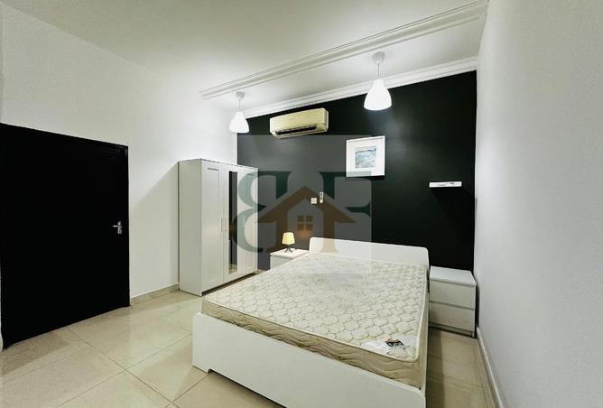 952881 - Property Image 2