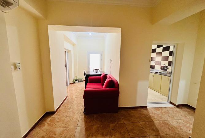 981189 - Property Image 2