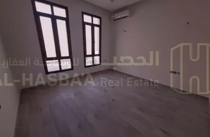 فيلا - 8 غرف نوم - 7 حمامات للبيع في إزغاوا - إزغاوا - الدوحة