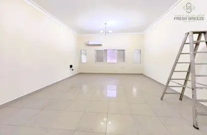 Apartment - 2 Bedrooms - 2 Bathrooms for rent in Al Muntazah Street - Al Muntazah - Doha