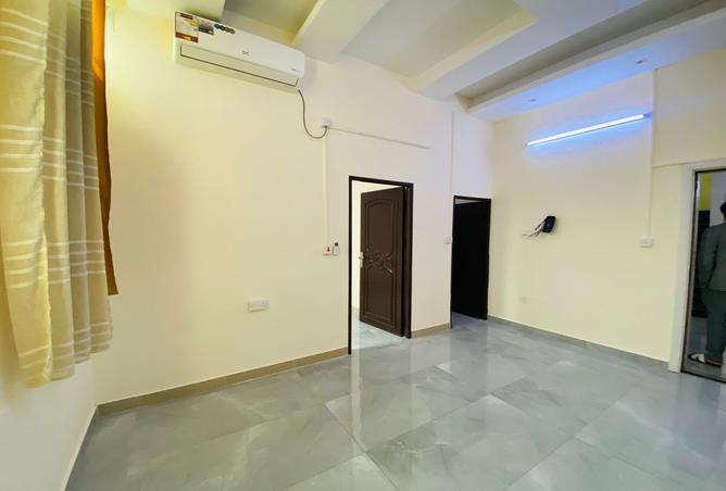 993329 - Property Image 3