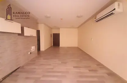 Apartment - 2 Bedrooms - 2 Bathrooms for rent in Somerset Al Mansoura - Al Mansoura - Doha