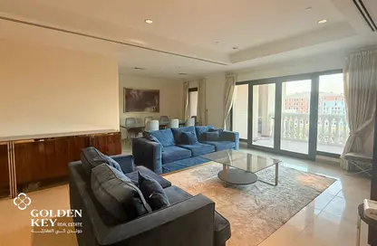 Apartment - 2 Bedrooms - 2 Bathrooms for rent in West Porto Drive - Porto Arabia - The Pearl Island - Doha