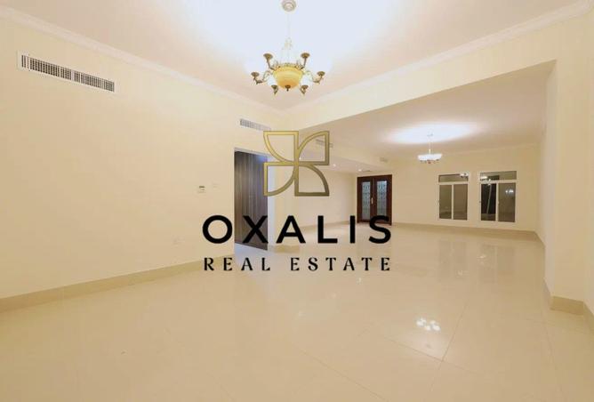 924520 - Property Image 3