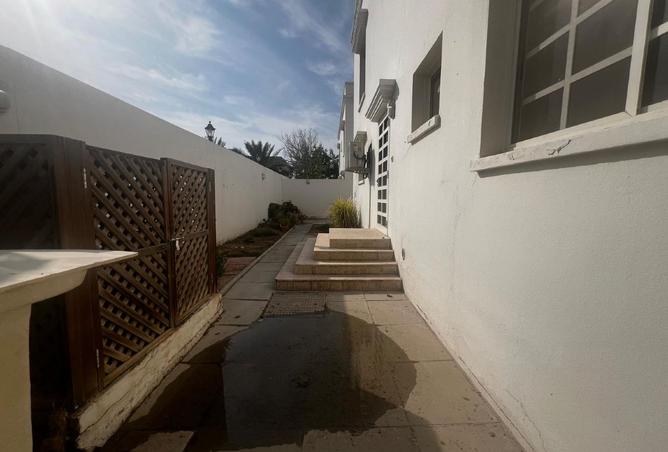 995849 - Property Image 2