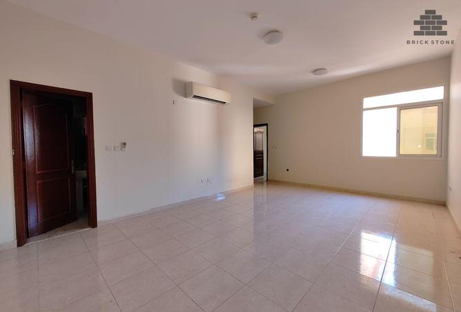 958517 - Property Image 2