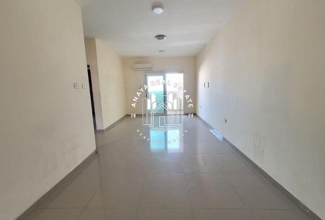 983187 - Property Main Image