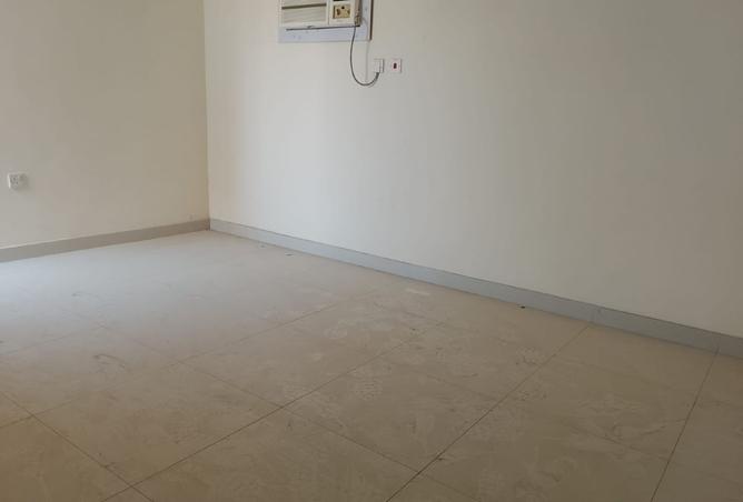 966040 - Property Image 2