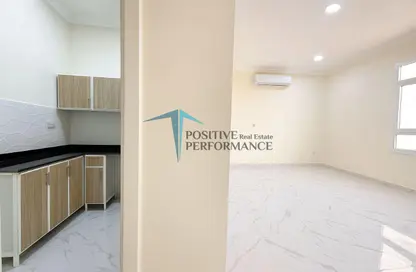 Apartment - Studio - 1 Bathroom for rent in Al Hadara Street - Al Thumama - Doha