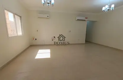 Apartment - 2 Bedrooms - 3 Bathrooms for rent in Anas Street - Fereej Bin Mahmoud North - Fereej Bin Mahmoud - Doha