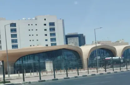 شقة - 2 غرف نوم - 2 حمامات للايجار في مغلينا - الدوحة