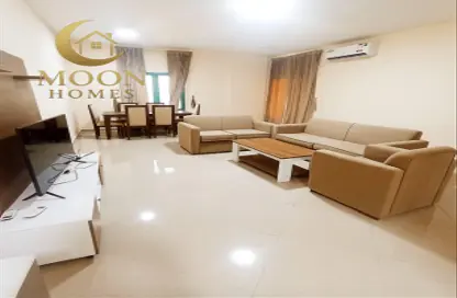 شقة - 2 غرف نوم - 2 حمامات للايجار في الغانم القديم - الغانم - الدوحة