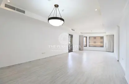 Apartment - 1 Bedroom - 2 Bathrooms for sale in East Porto Drive - Porto Arabia - The Pearl Island - Doha