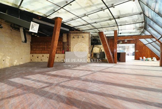 966469 - Property Image 2